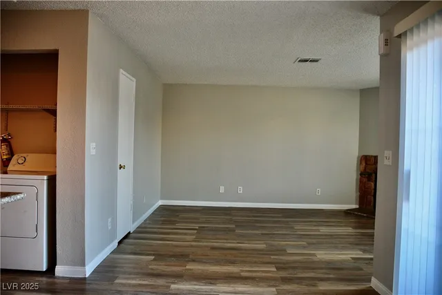 $1,200 | 6925 Hopkins Drive, Unit 3, Las Vegas, NV 89156