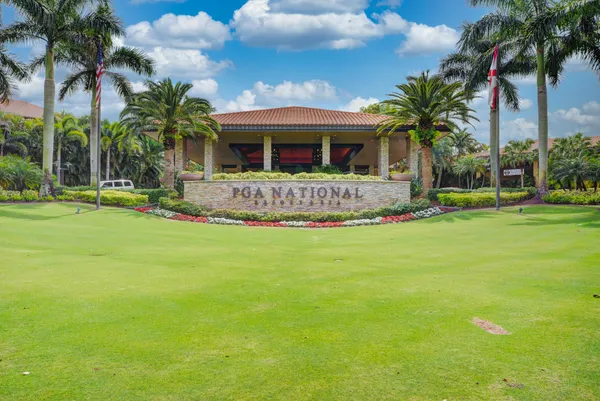 $2,950 | 364 Prestwick Circle, Unit 4, Palm Beach Gardens, FL 33418