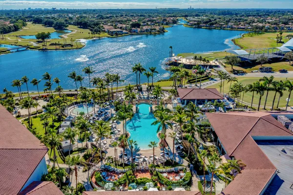 $2,950 | 364 Prestwick Circle, Unit 4, Palm Beach Gardens, FL 33418
