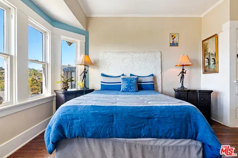 $3,100,000 | 207 Ocean Ave Extension, Santa Monica, CA 90402
