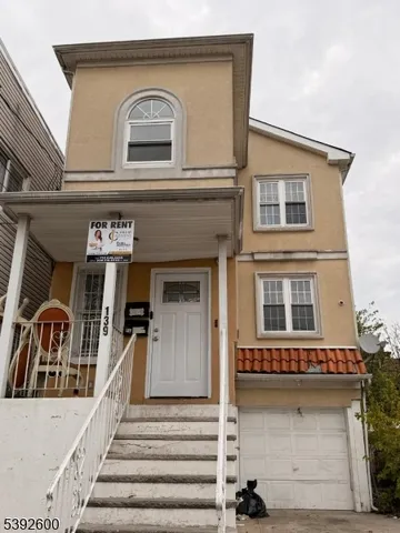 $2,800 | 139 Inslee Place, Unit 1, Elizabeth Port, NJ 07206
