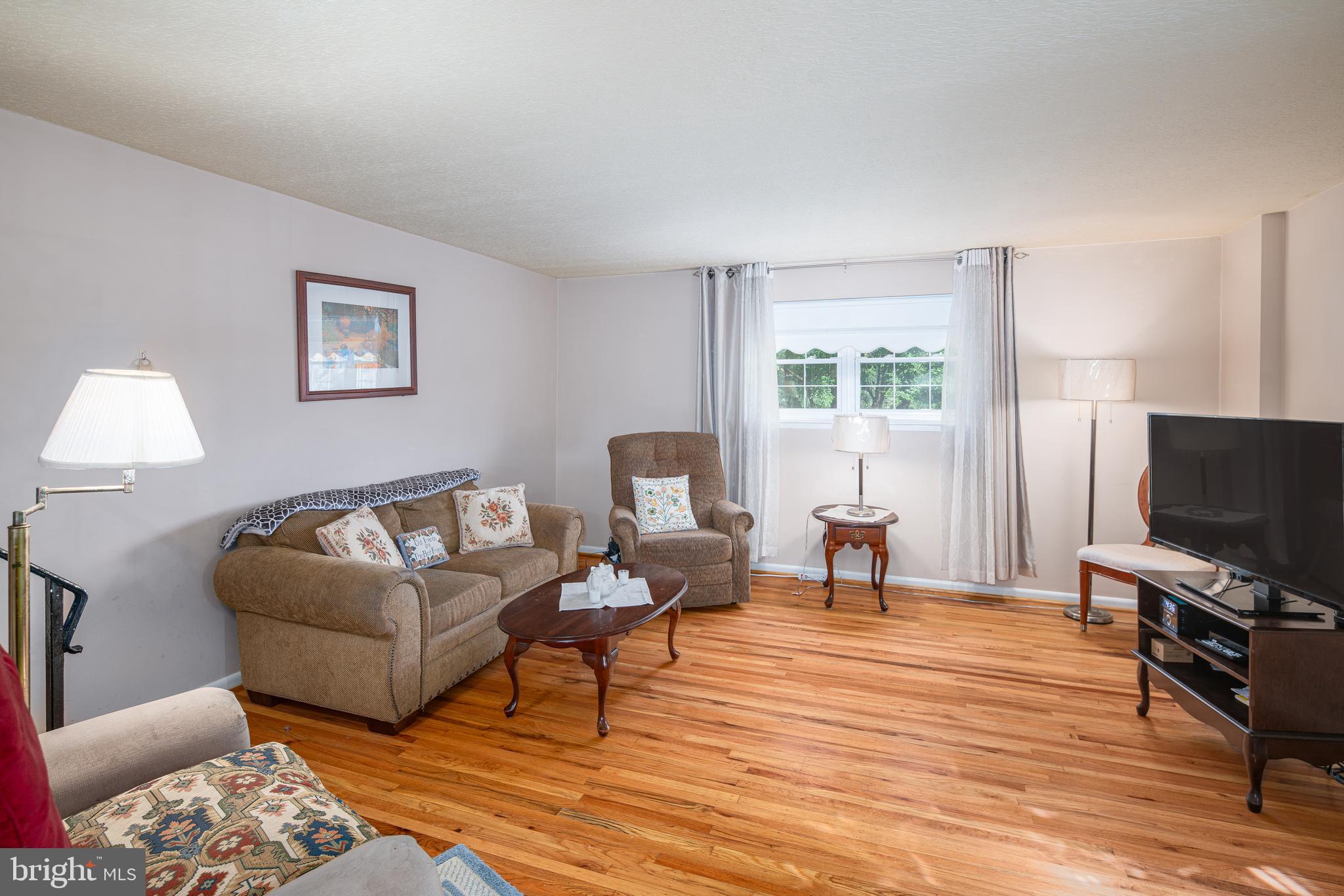 129 Ridgefield Road Philadelphia, PA 19154 - Photo 5 of 27