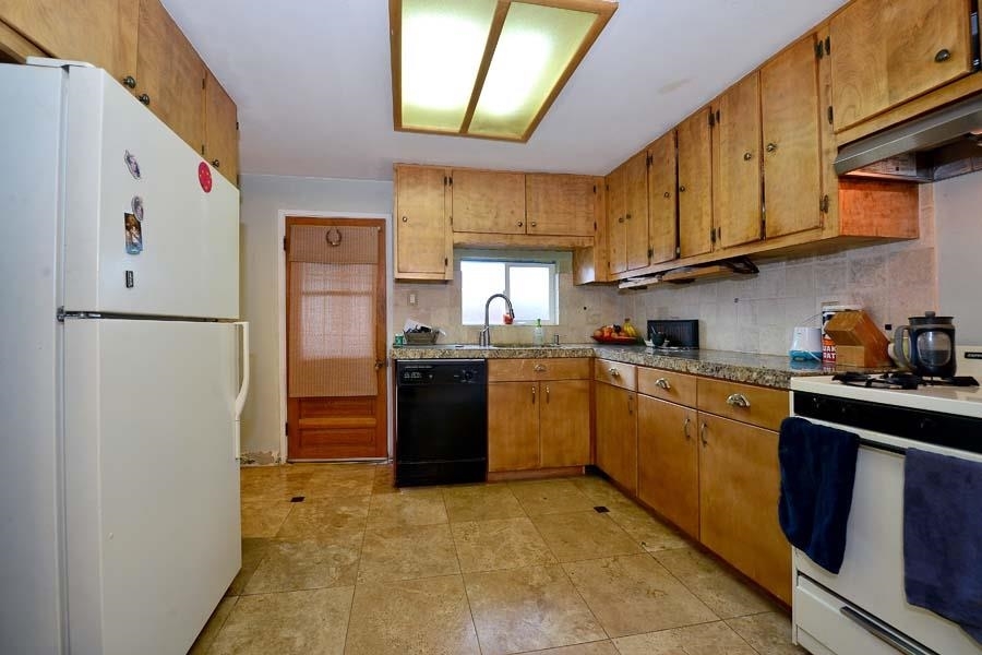 8959 Golf Drive Spring Valley, CA 91977 - Photo 9 of 13 Gallery Image 9
