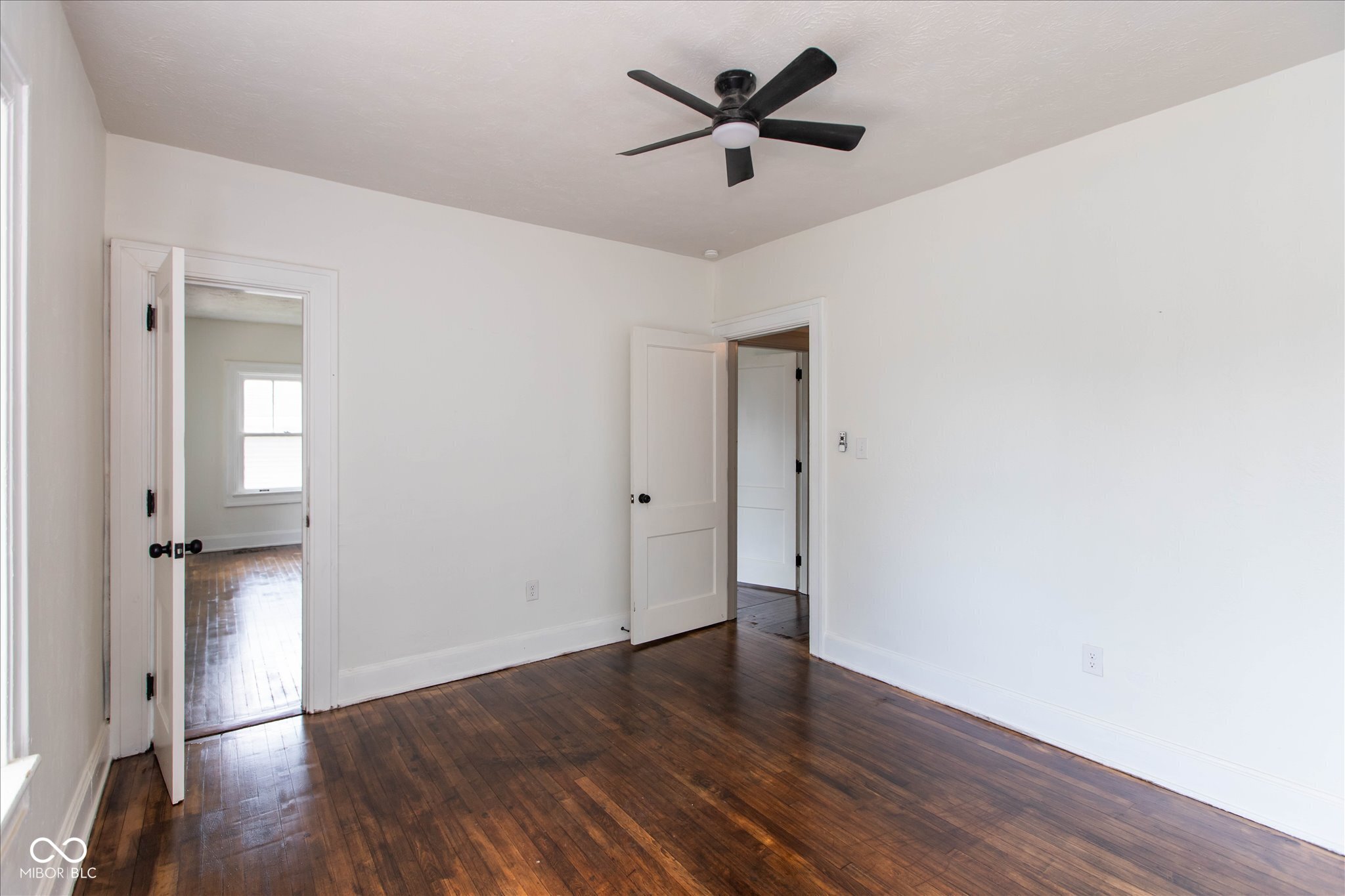 3358 Ruckle Street Indianapolis, IN 46205 - Photo 13 of 25