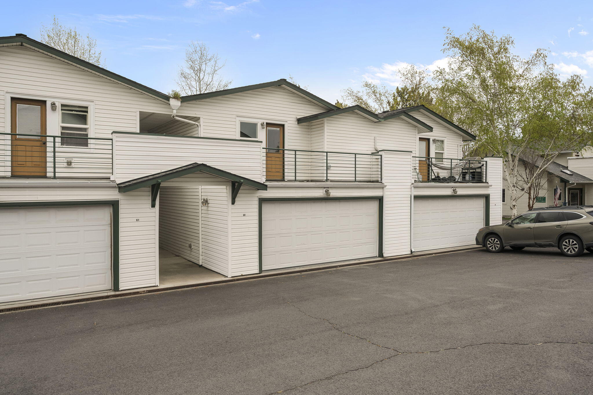 438 Northwest 19th Street, Unit 60 Redmond, OR 97756 - Photo 2 of 32