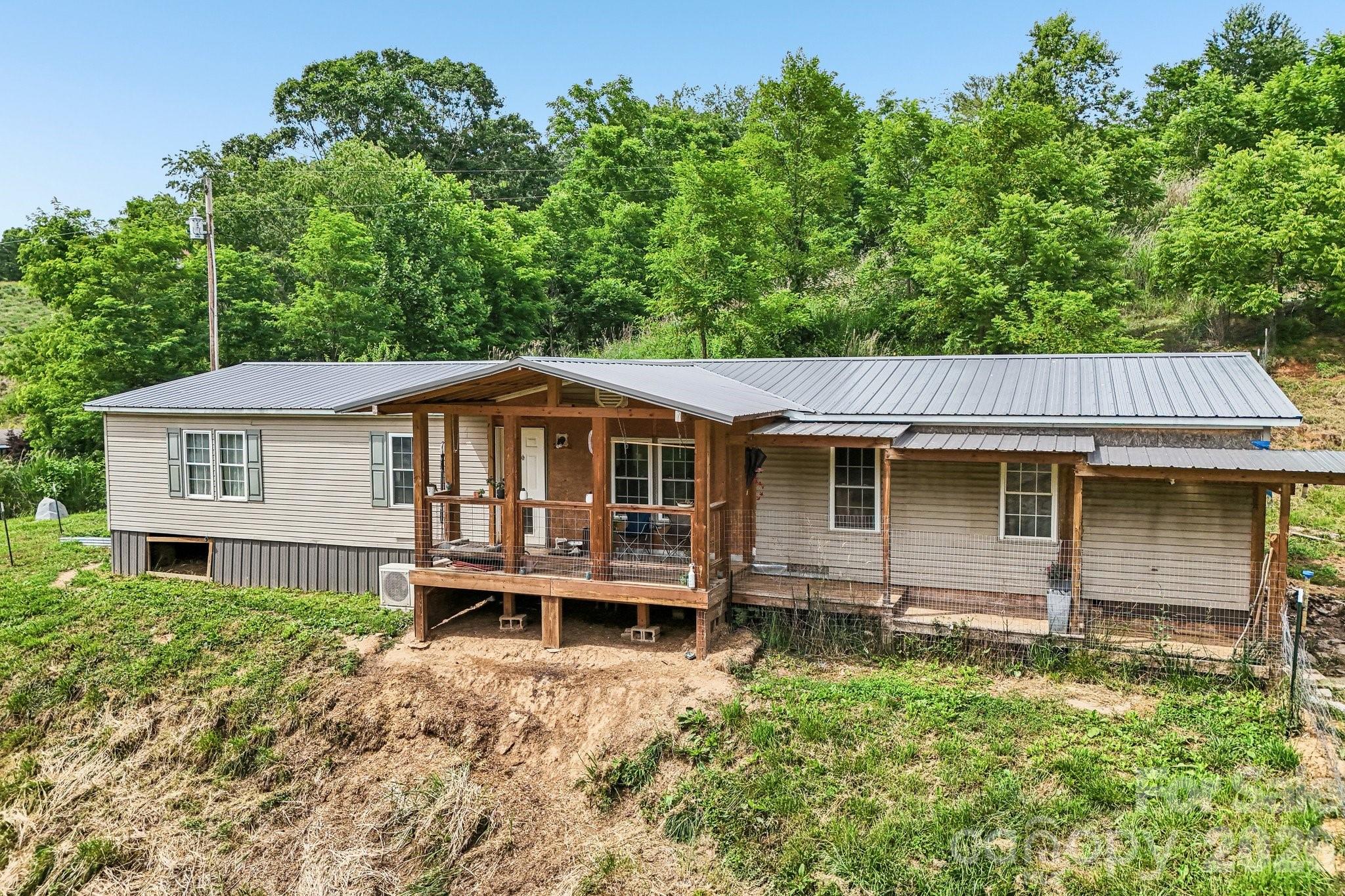 400 Morgan Branch Road Marshall, NC 28753 - Photo 1 of 38