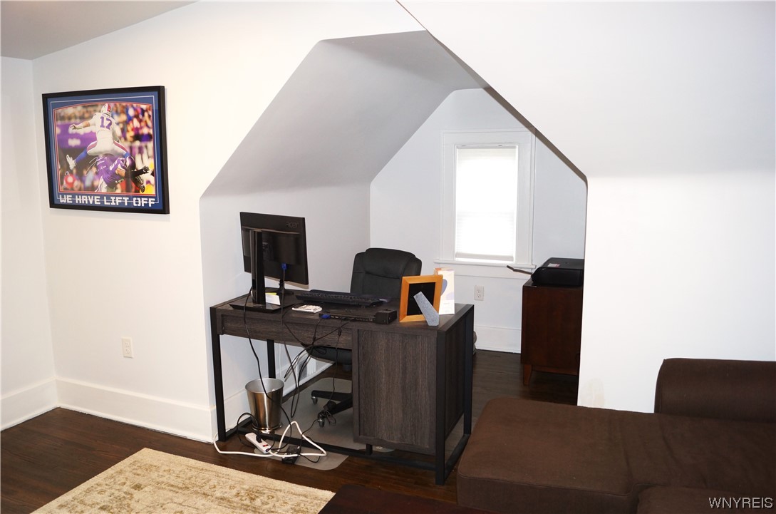 64 Radcliffe Road Buffalo, NY 14214 - Photo 21 of 33 -2nd Floor Bedroom -