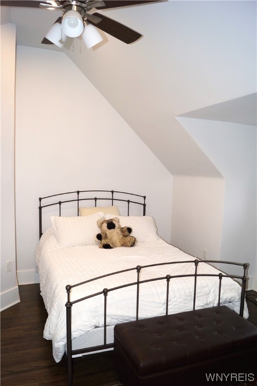 64 Radcliffe Road Buffalo, NY 14214 - Photo 25 of 33 2nd Floor Bedroom-