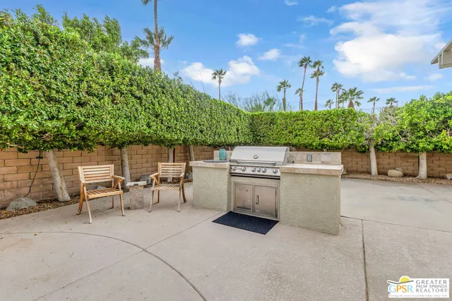 $720,000 | 1425 East Luna Way, Palm Springs, CA 92262