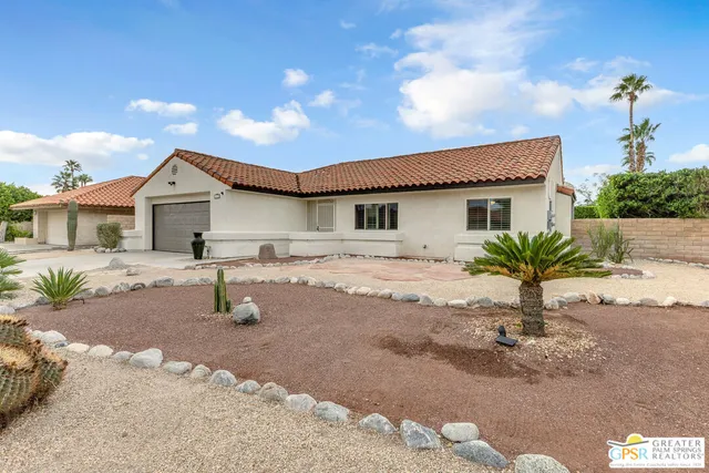 $720,000 | 1425 East Luna Way, Palm Springs, CA 92262