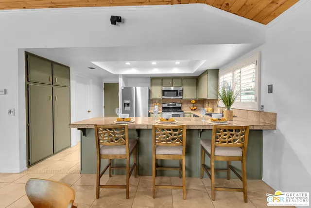 $720,000 | 1425 East Luna Way, Palm Springs, CA 92262