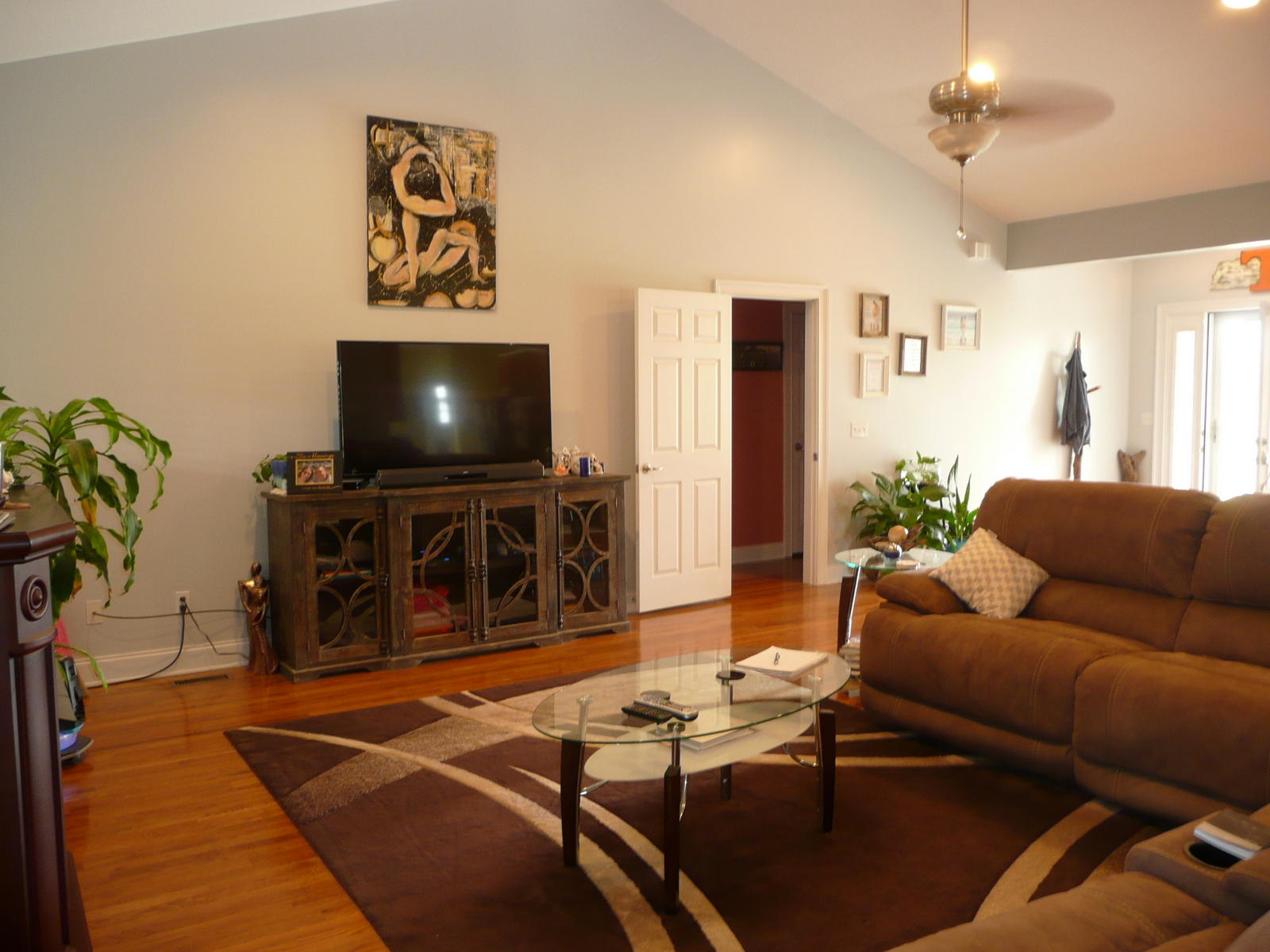 691 Oak Grove Road Madisonville, TN 37354 - Photo 11 of 31 Living Room w/ Cathedral Ceiling