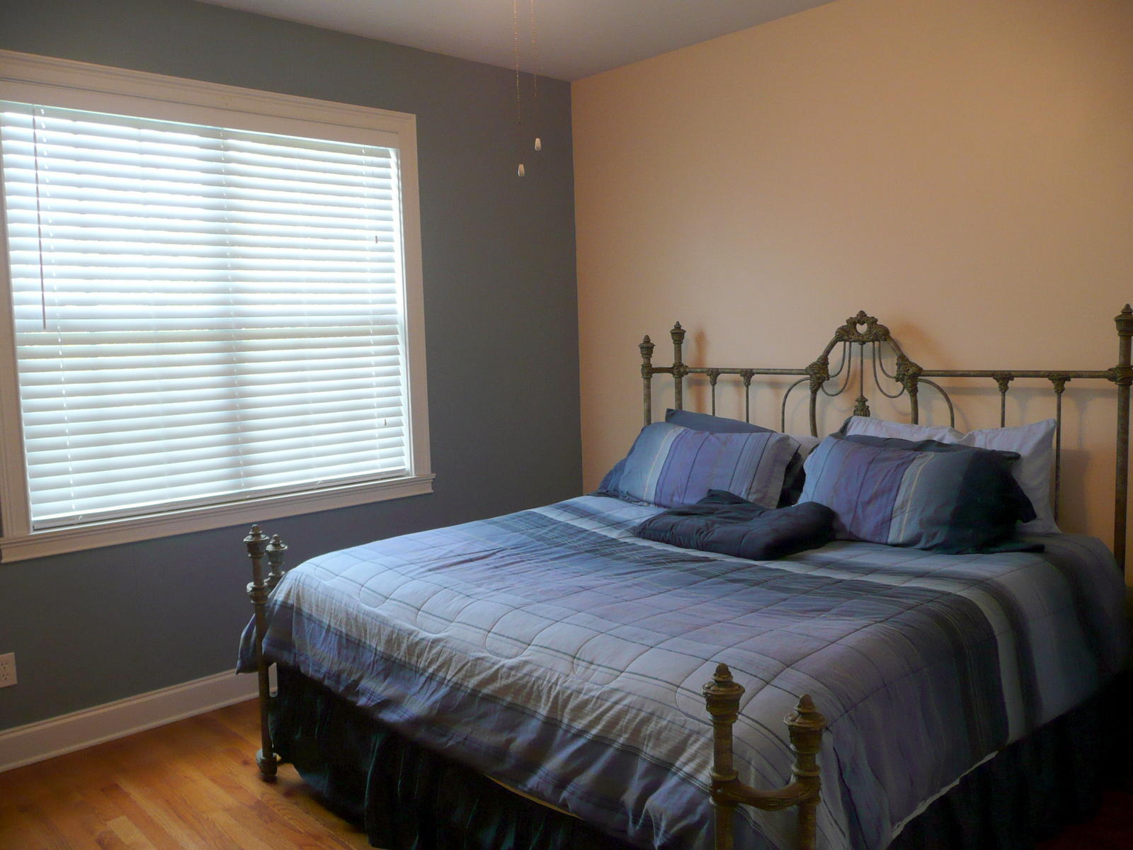 691 Oak Grove Road Madisonville, TN 37354 - Photo 25 of 31 Bedroom 2 w/ King Bed