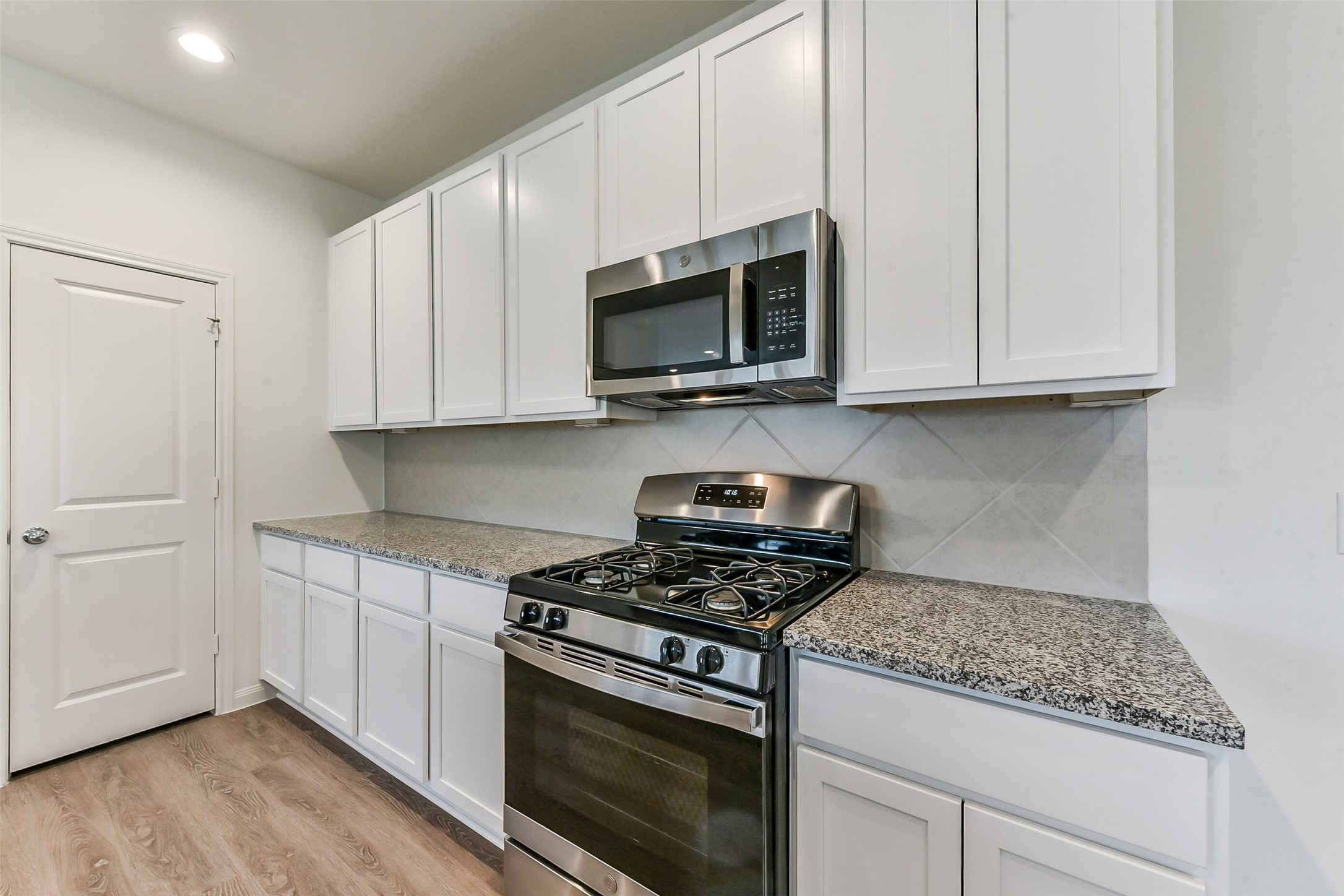 3906 Sugardale Street Baytown, TX 77521 - Photo 15 of 33