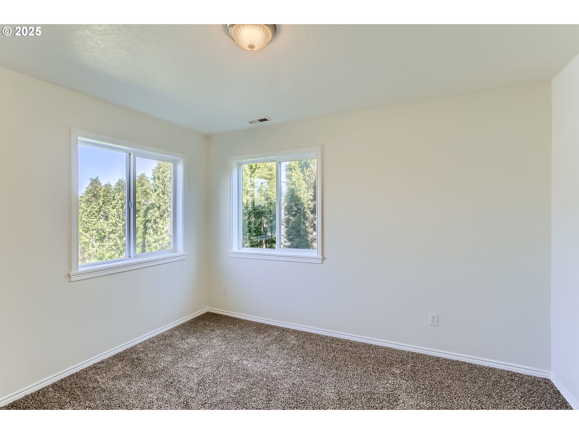 3252 Southeast 23rd Street Gresham, OR 97080 - Photo 23 of 29