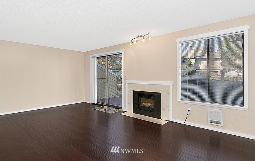 1822 Maple Lane, Unit G43 Kent, WA 98030 - Photo 7 of 12 Gallery Image 7