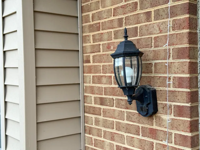 a picture of a bathroom