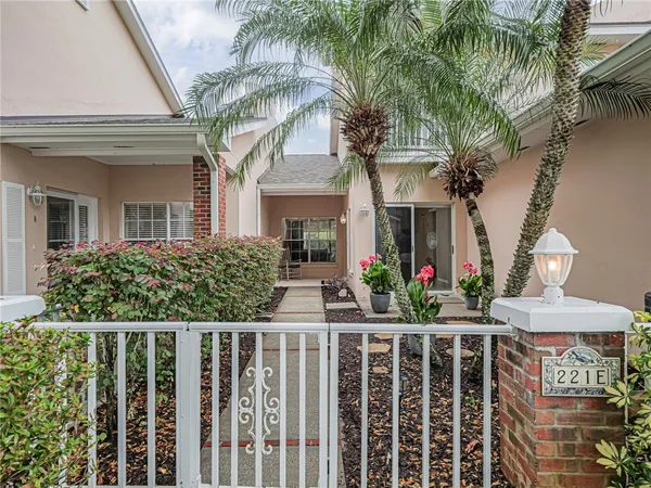 $389,000 | 221 Park Shores Circle, Unit 221E, Vero Beach, FL 32963