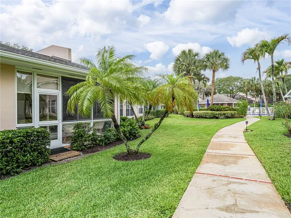 $389,000 | 221 Park Shores Circle, Unit 221E, Vero Beach, FL 32963
