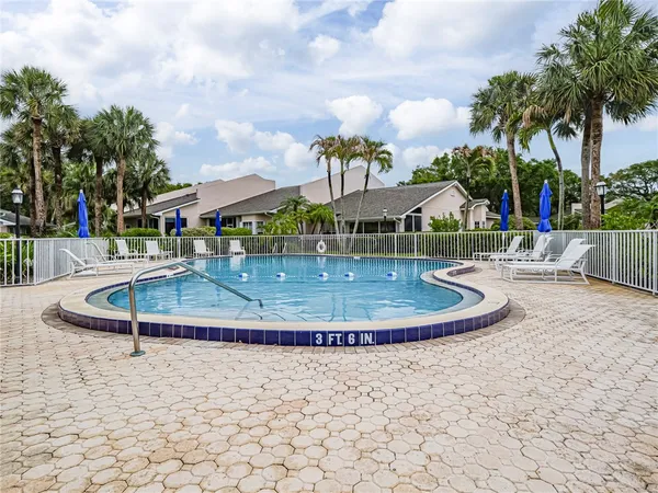 $389,000 | 221 Park Shores Circle, Unit 221E, Vero Beach, FL 32963