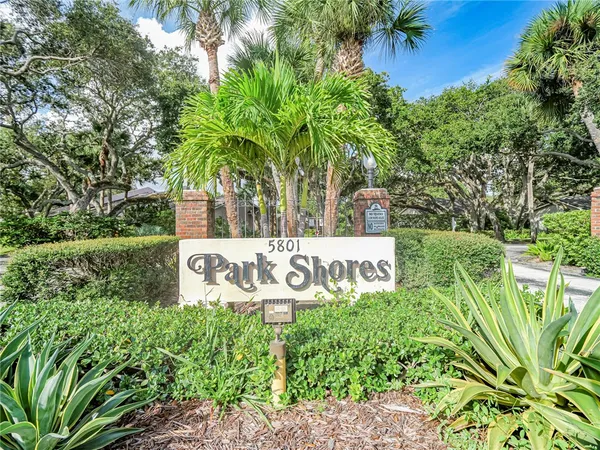 $389,000 | 221 Park Shores Circle, Unit 221E, Vero Beach, FL 32963