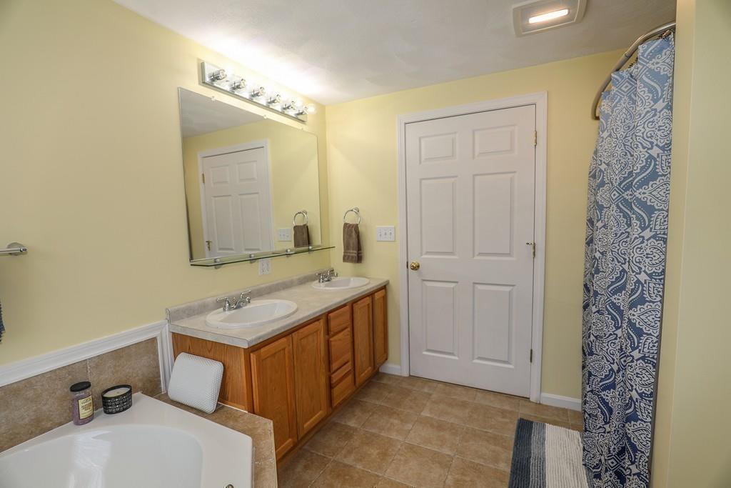 9 Cooperage Way Townsend, MA 01469 - Photo 27 of 33