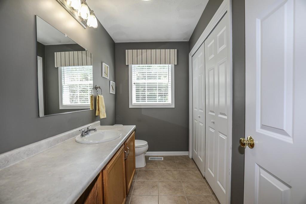 9 Cooperage Way Townsend, MA 01469 - Photo 8 of 33