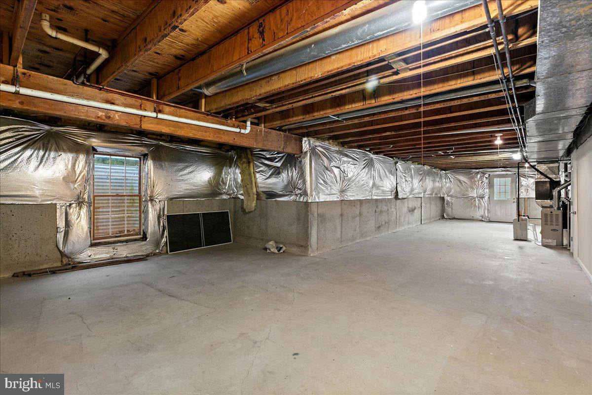 8307 Southstream Run Springfield, VA 22153 - Photo 39 of 49 a view of an empty room