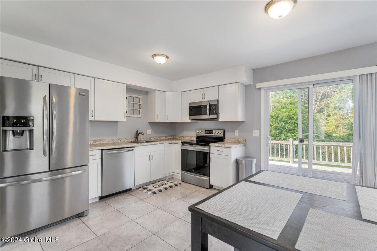 726 Hudson River Road Halfmoon, NY 12118 - Photo 10 of 34 33-726 HUDSON RIVER RD-6