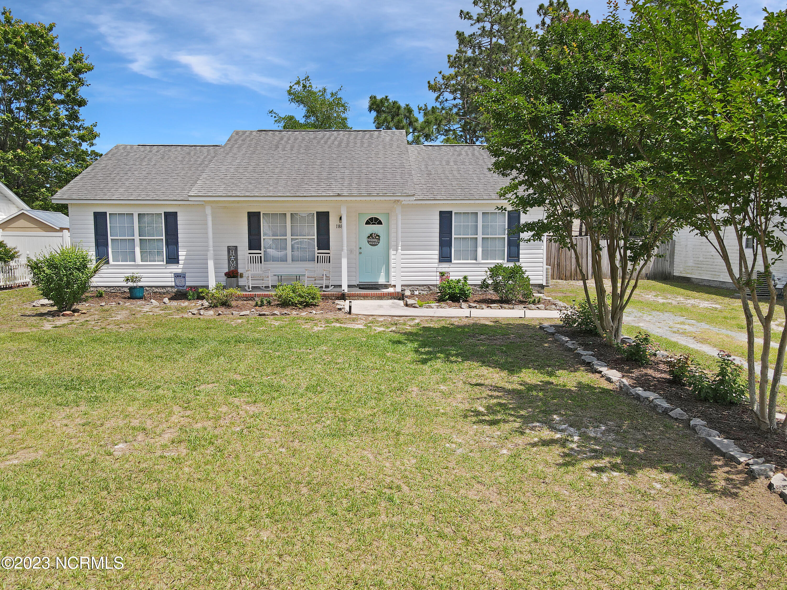 1880 Pinehurst Road Southport, NC 28461 - Photo 2 of 16 SBRC3871