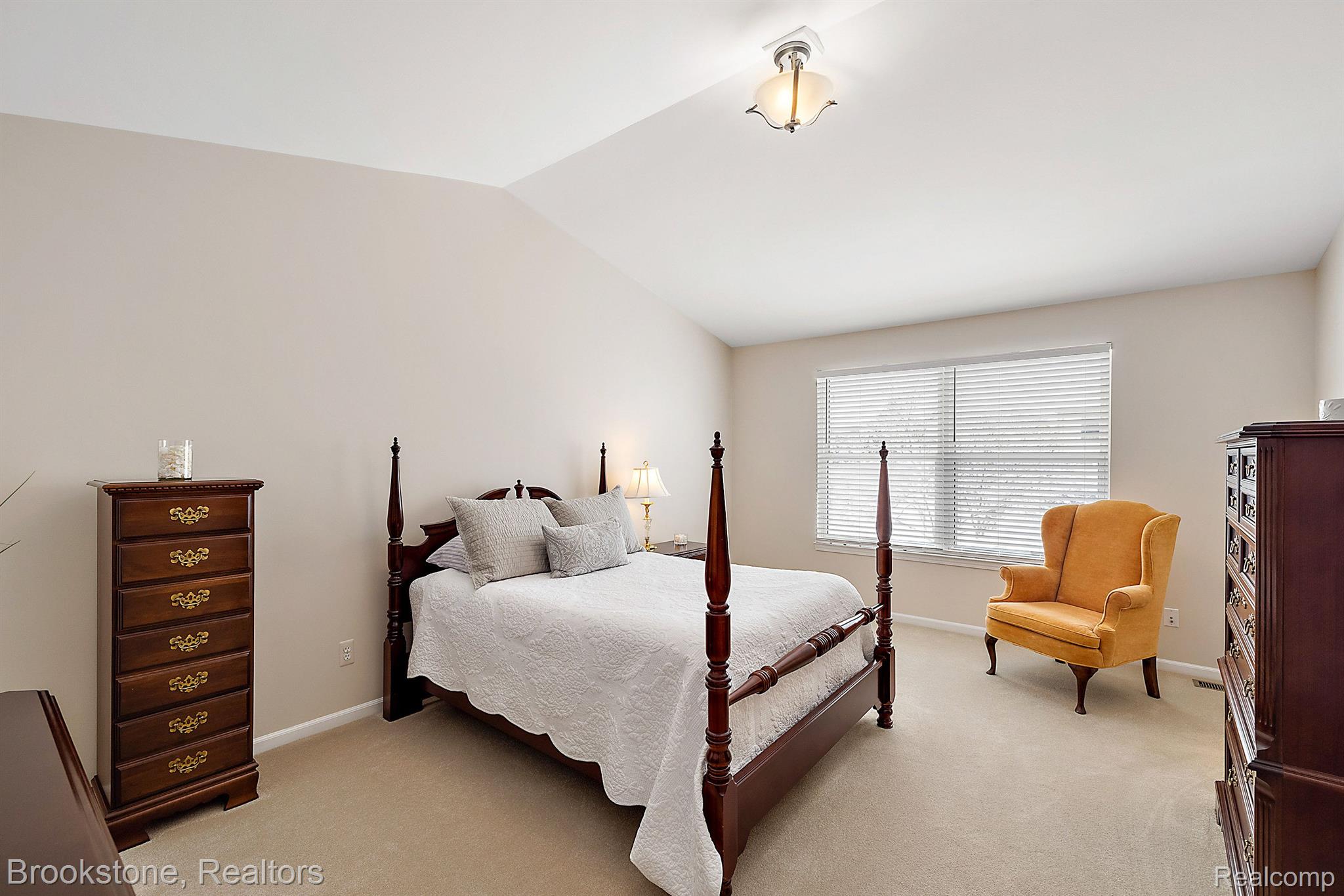 2738 Long Meadow Lane Rochester, MI 48307 - Photo 36 of 64 Gallery Image 36
