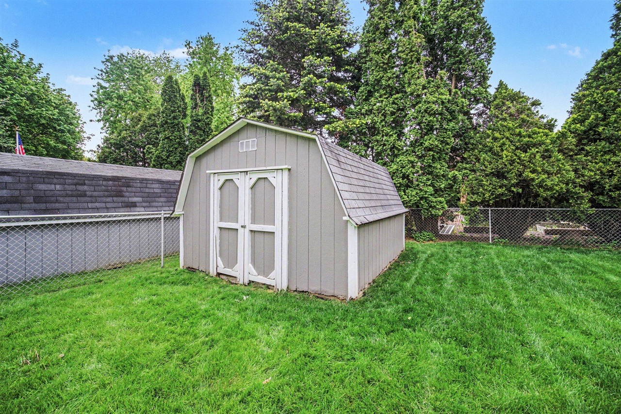 464 Springbrook Crescent Saline, MI 48176 - Photo 6 of 28