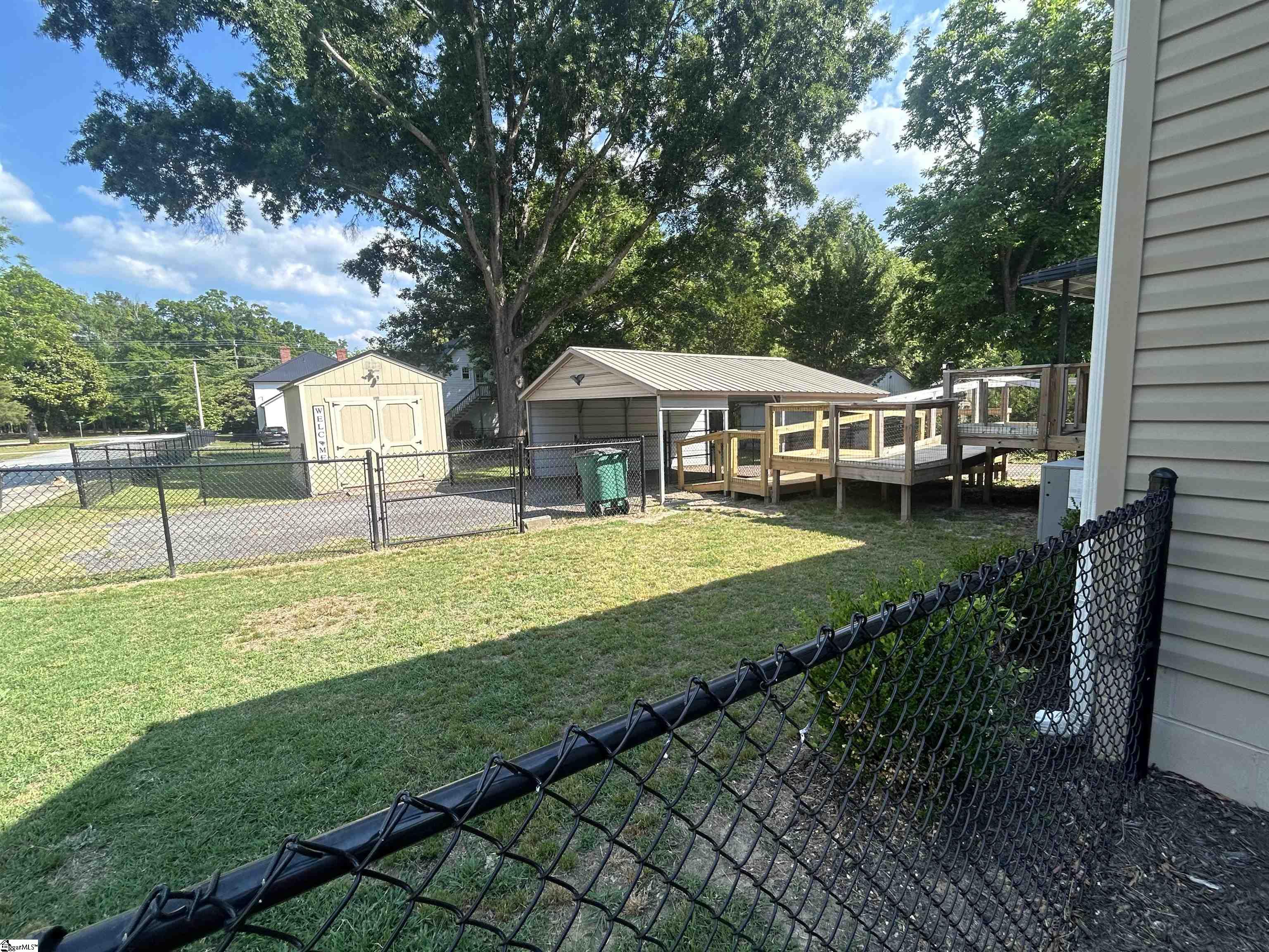 306 Shands Street Clinton, SC 29325 - Photo 12 of 41