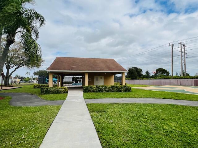 11120 Goss Lane Boca Raton, FL 33428 - Photo 20 of 27 Community pool