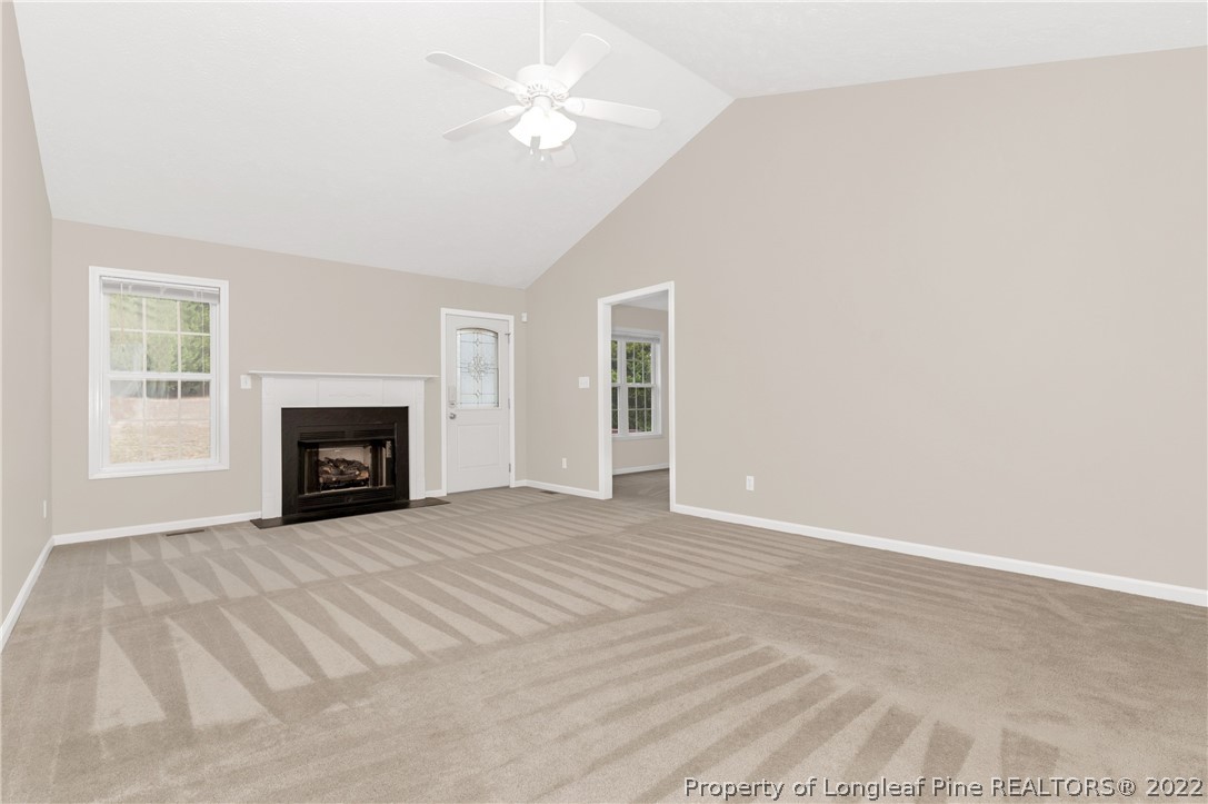 5832 Spreading Branch Road Hope Mills, NC 28348 - Photo 9 of 37 Gallery Image 9