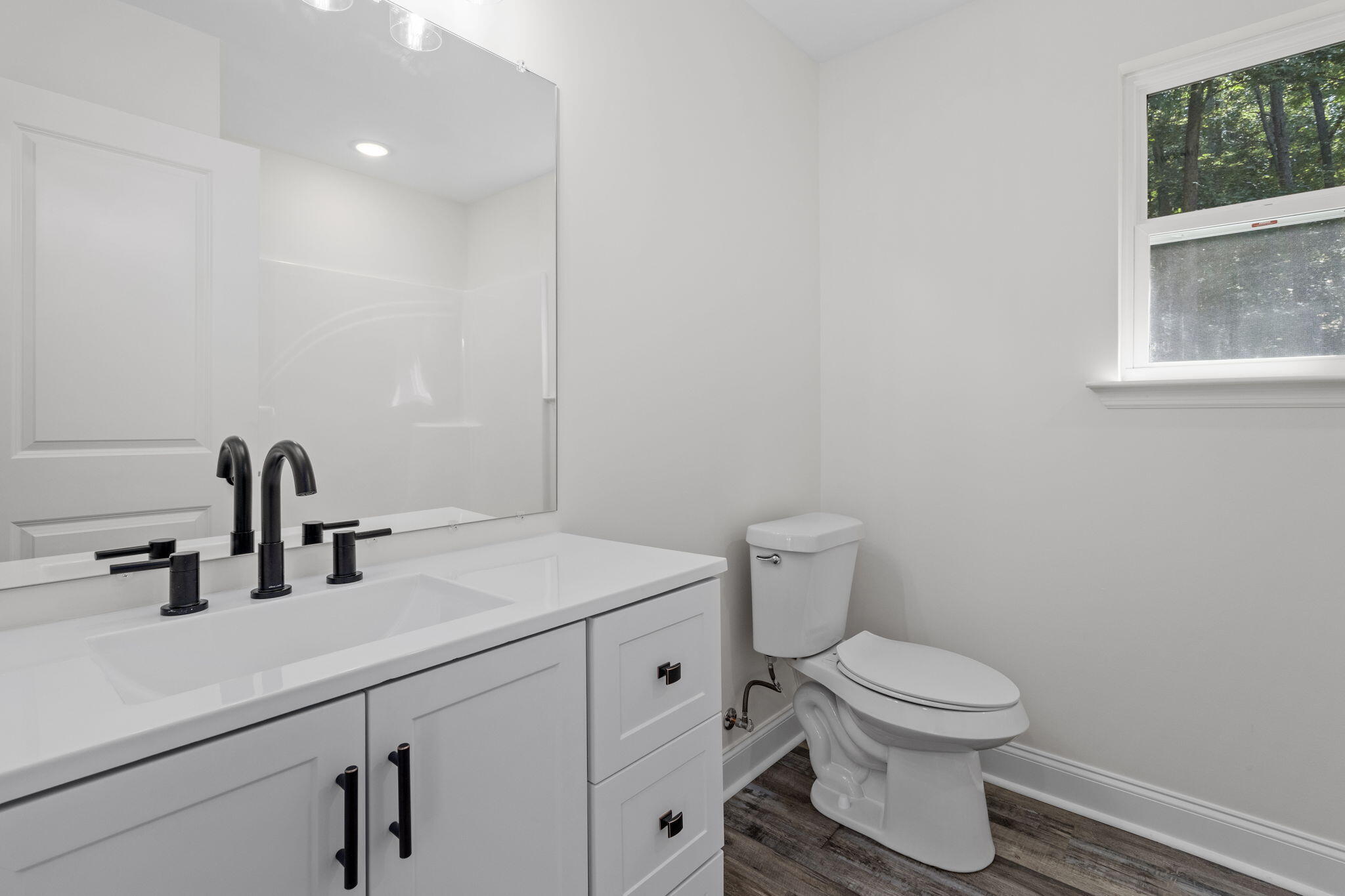 10608 Card Road Soddy Daisy, TN 37379 - Photo 33 of 43 Bath