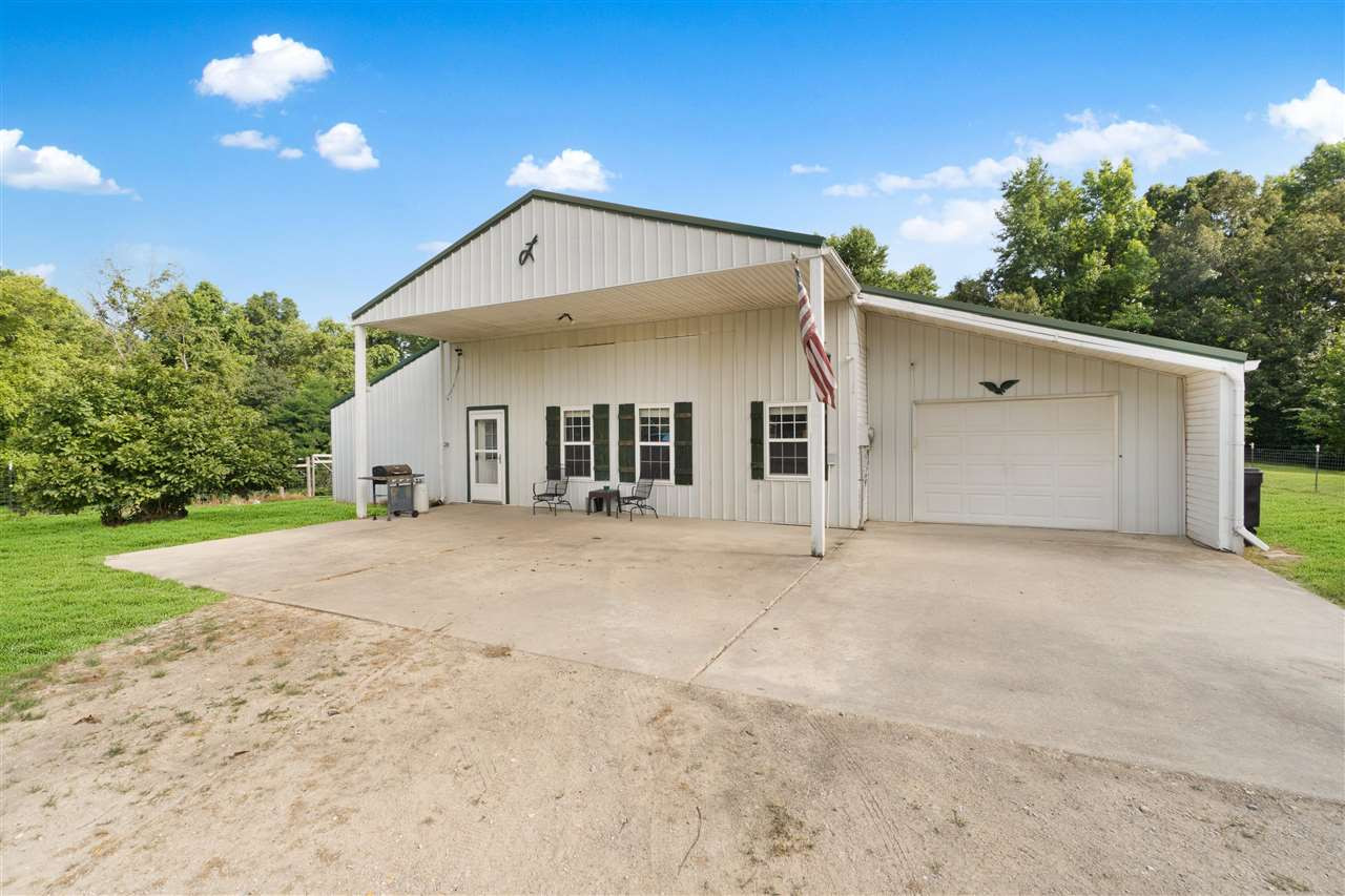 42 Seavers Road Milan, TN 38358 - Photo 1 of 23 Photo 1