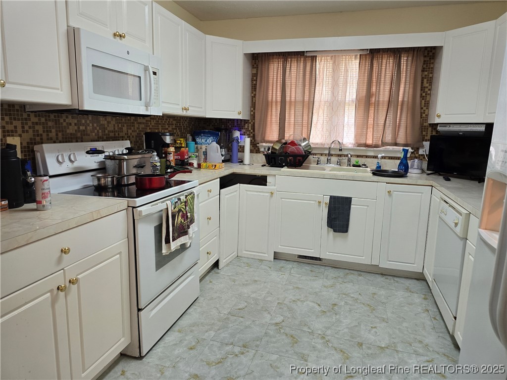 216 Chesters Road Roseboro, NC 28382 - Photo 8 of 37 Gallery Image 8