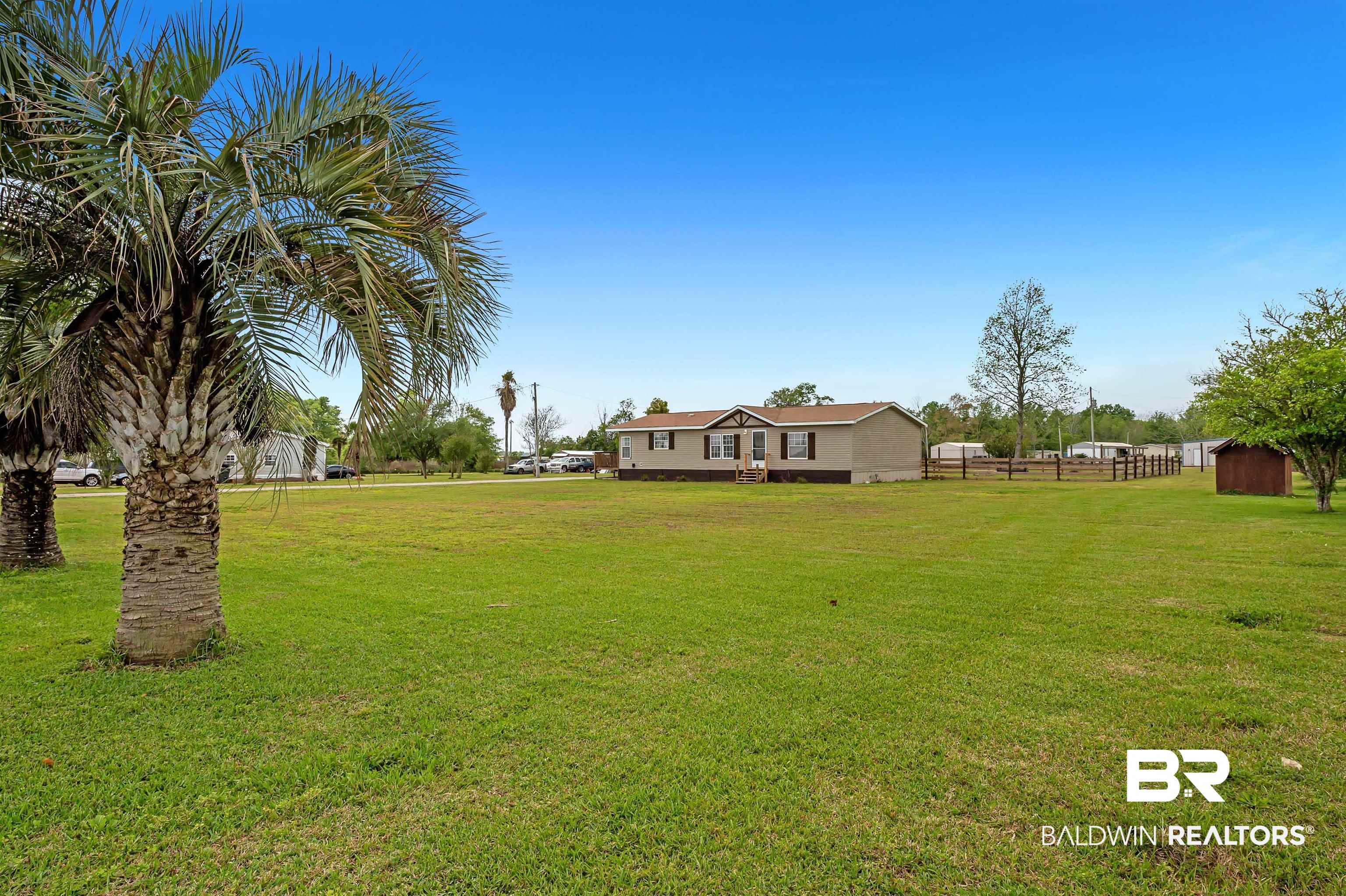 14095 County Road 49 South Foley, AL 36535 - Photo 4 of 41 Front Yard