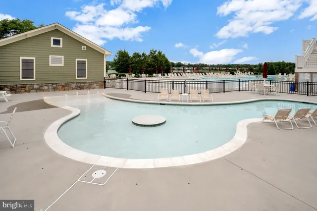 $799,900 | 3308 Boathouse Road, Warrenton, VA 20187