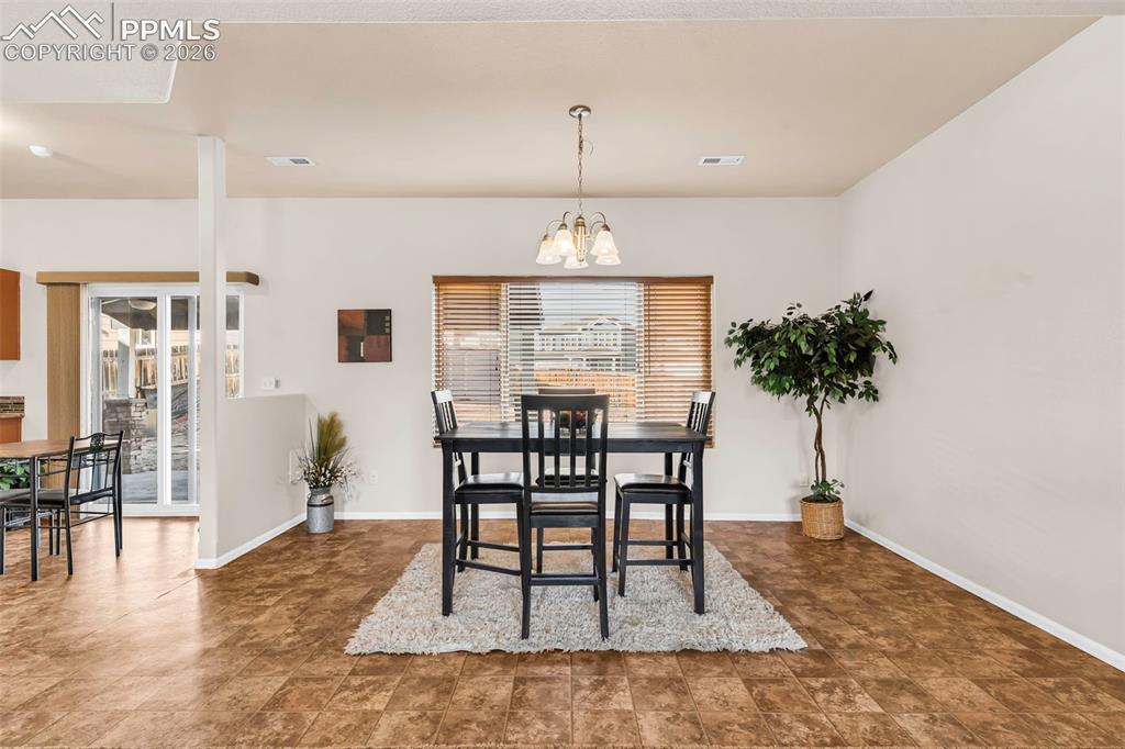 917 Silverqueen Road Pueblo, CO 81008 - Photo 10 of 33
