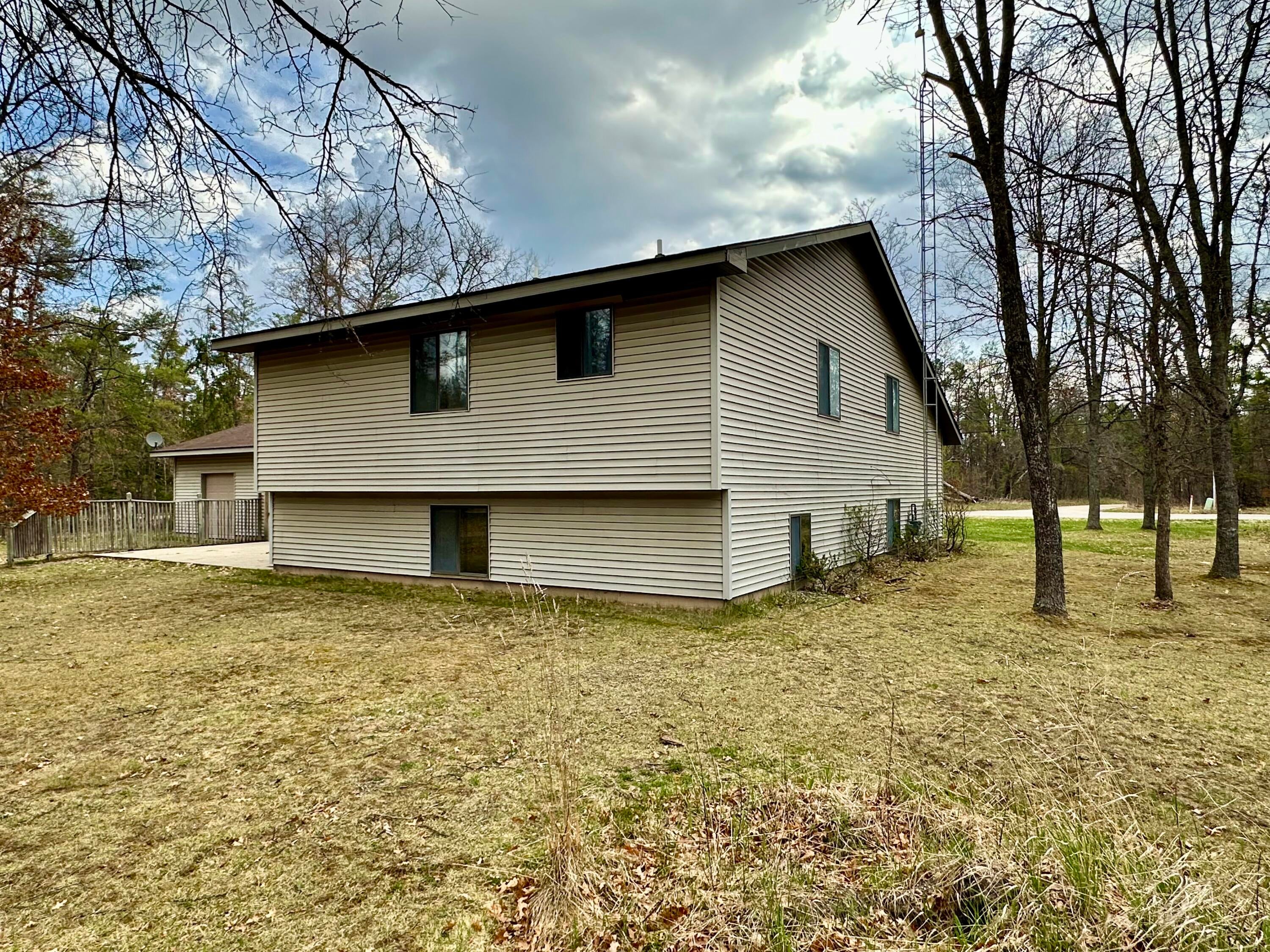 11030 South Stephan Bridge Road Roscommon, MI 48653 - Photo 46 of 59 Gallery Image 46