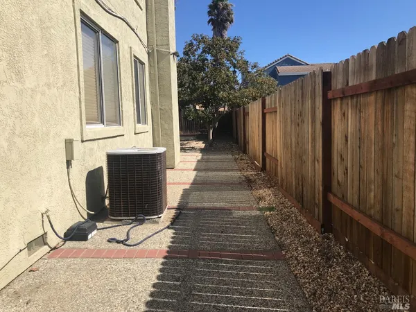 $3,100 | 1128 Lawler Ranch Parkway, Suisun City, CA 94585