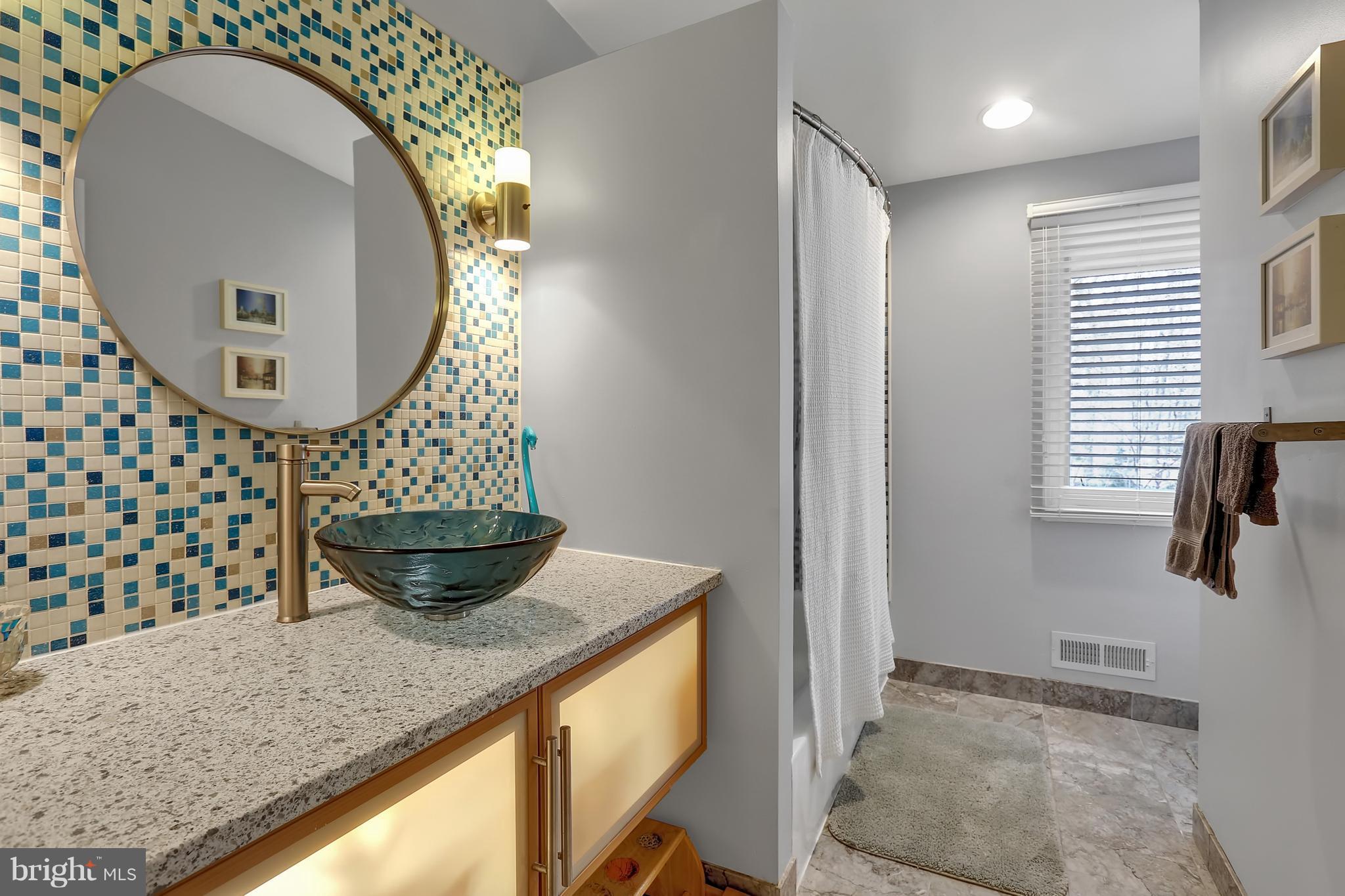 7709 Grasty Road Baltimore, MD 21208 - Photo 10 of 28 Bath