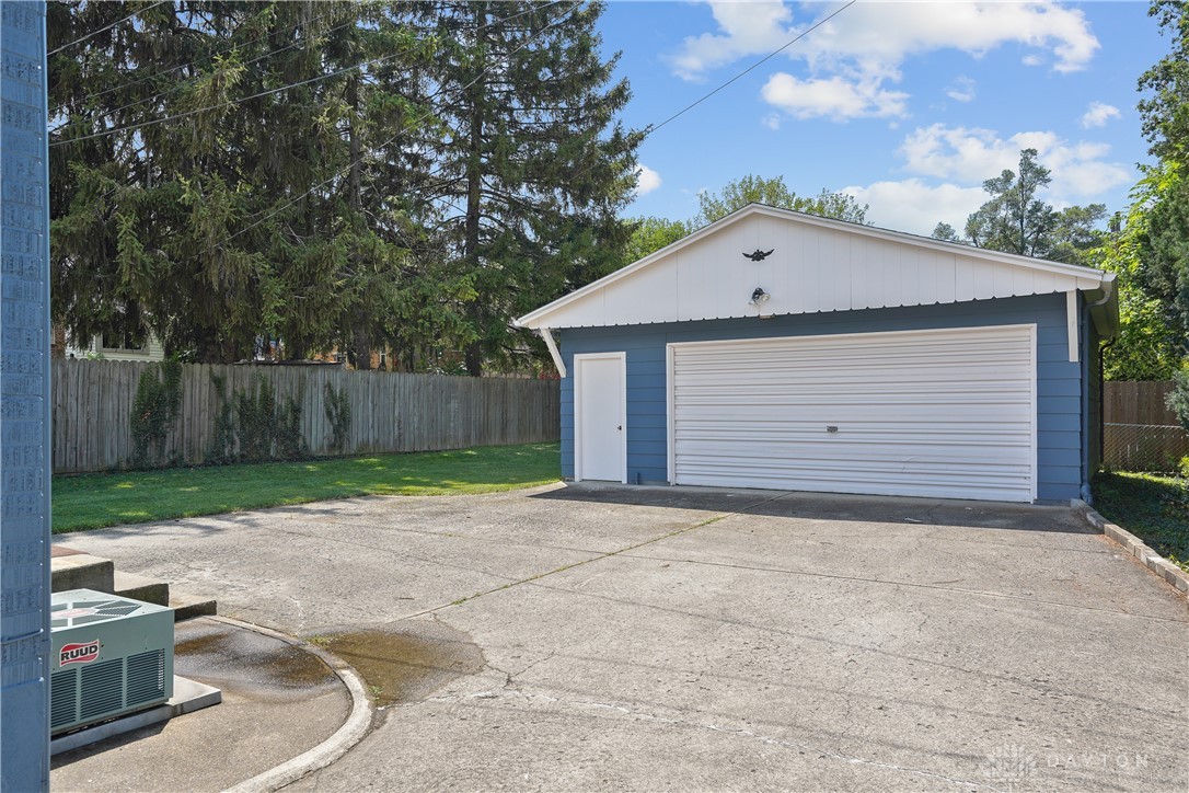 3007 Shroyer Road Kettering, OH 45429 - Photo 4 of 27