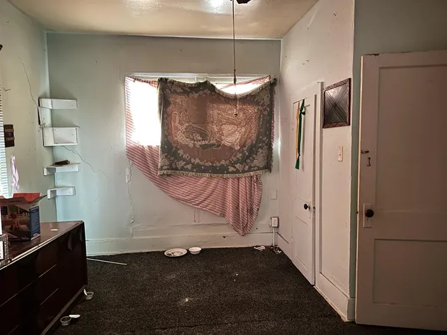 a view of a storage & utility room