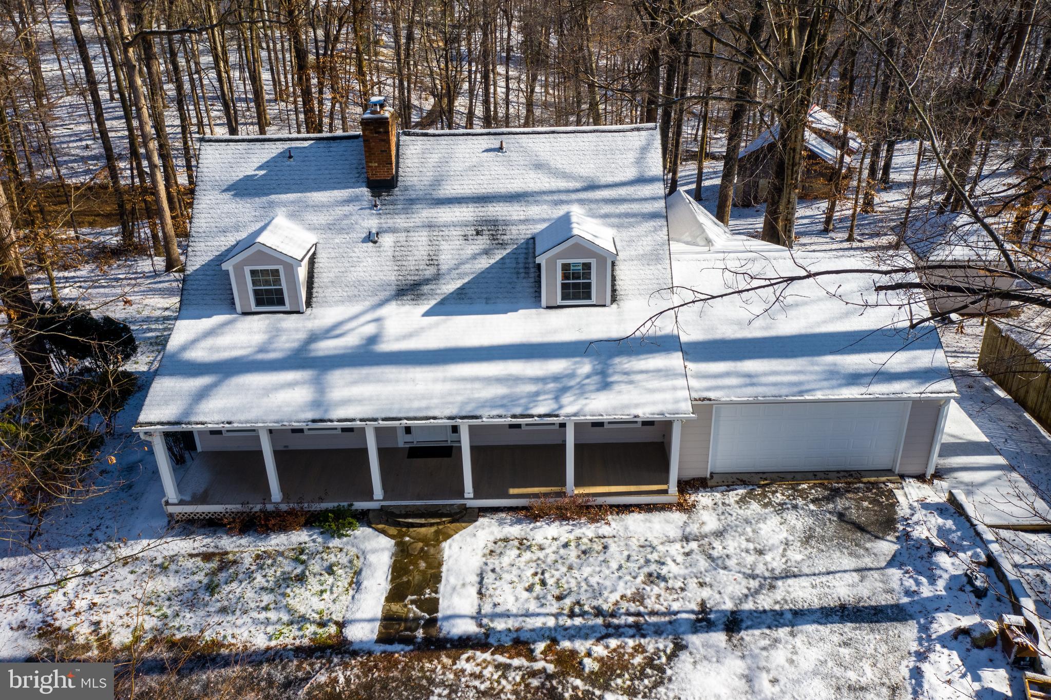 7009 Union Mill Road Clifton, VA 20124 - Photo 4 of 57