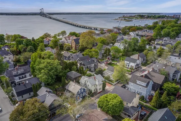 $1,400,000 | 74 3rd Street, Newport, RI 02840