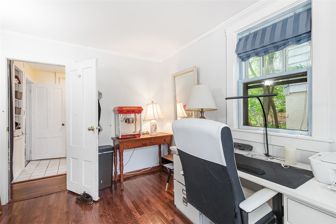 74 3rd Street Newport, RI 02840 - Photo 16 of 43 office