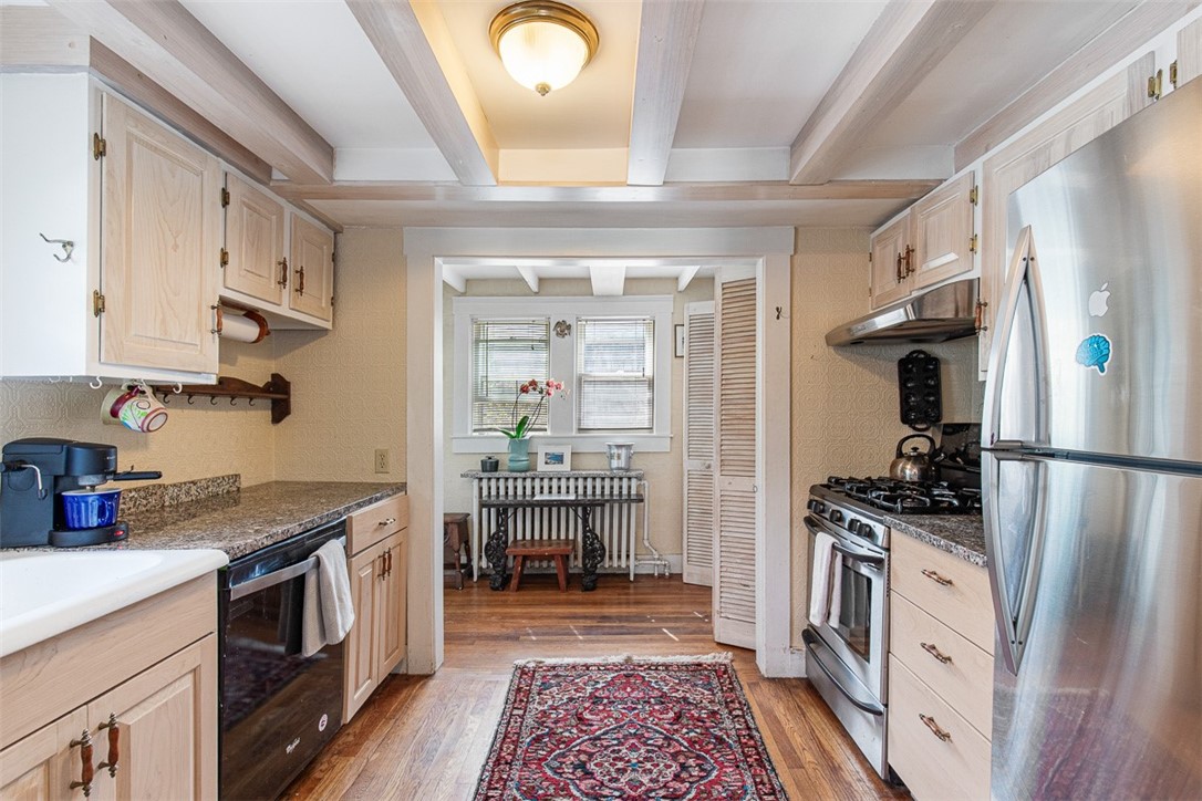 74 3rd Street Newport, RI 02840 - Photo 17 of 43 2nd floor